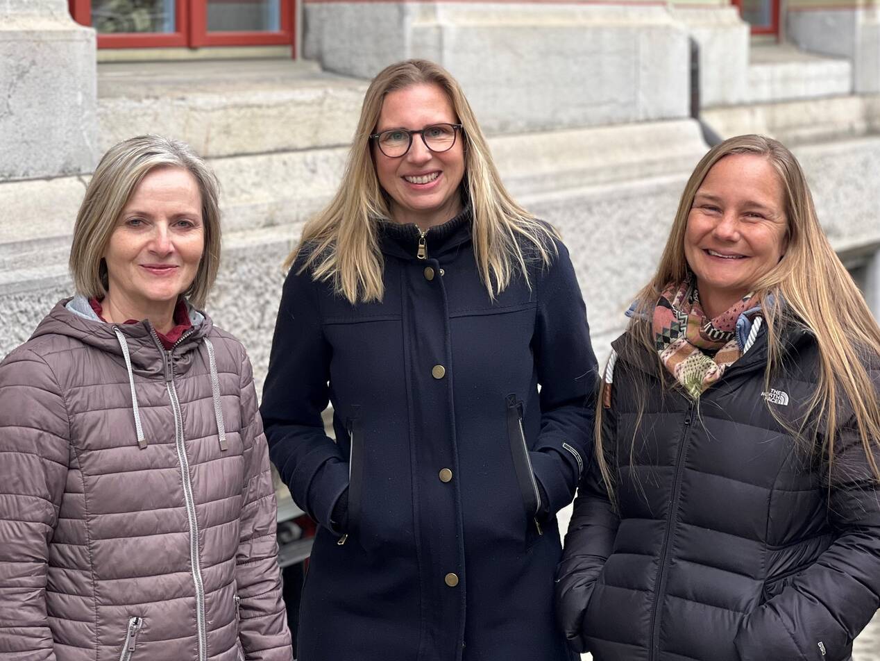 Die diplomierten Pflegefachfrauen in Bern, von links nach rechts: Nelli Fontaine, Carina Grossenbacher, Christine Gäumann